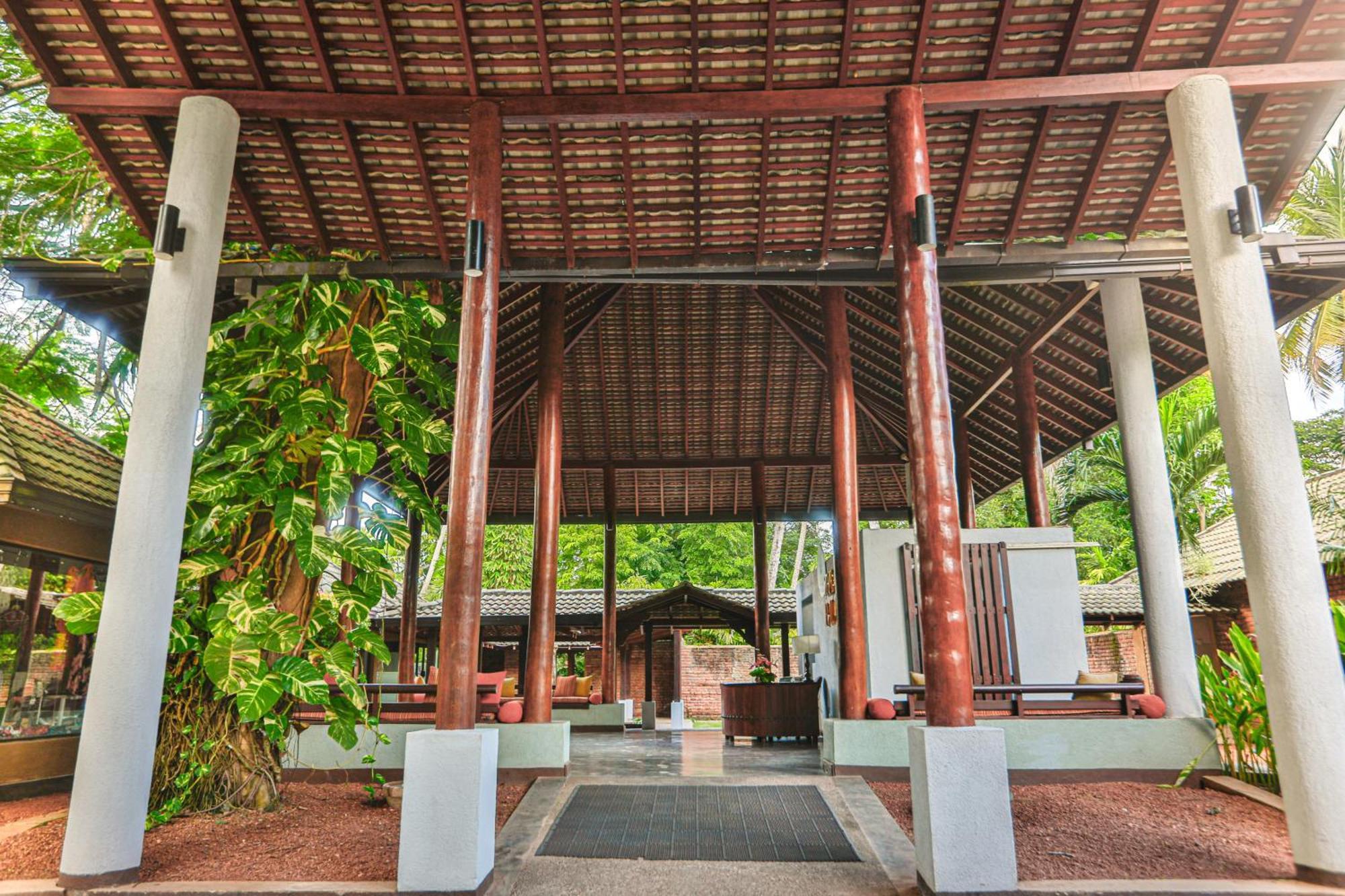 The Palms Hotel Beruwala Exterior photo