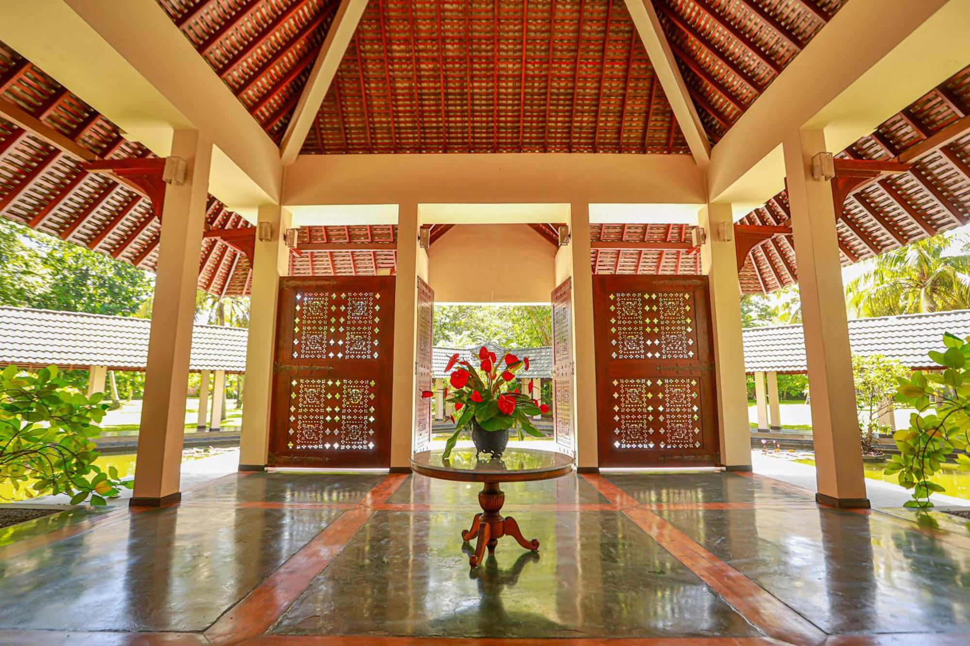 The Palms Hotel Beruwala Exterior photo
