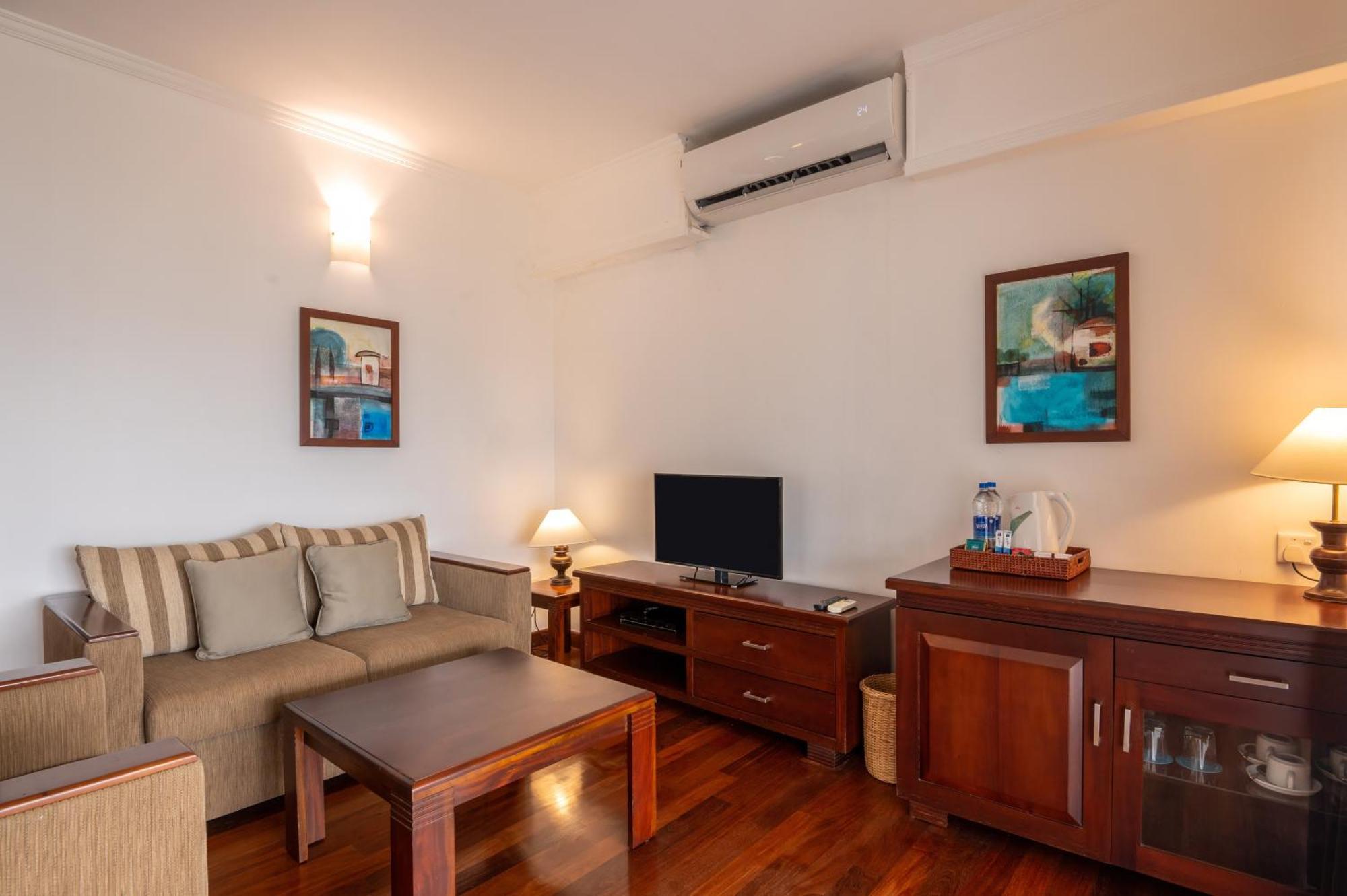 The Palms Hotel Beruwala Room photo