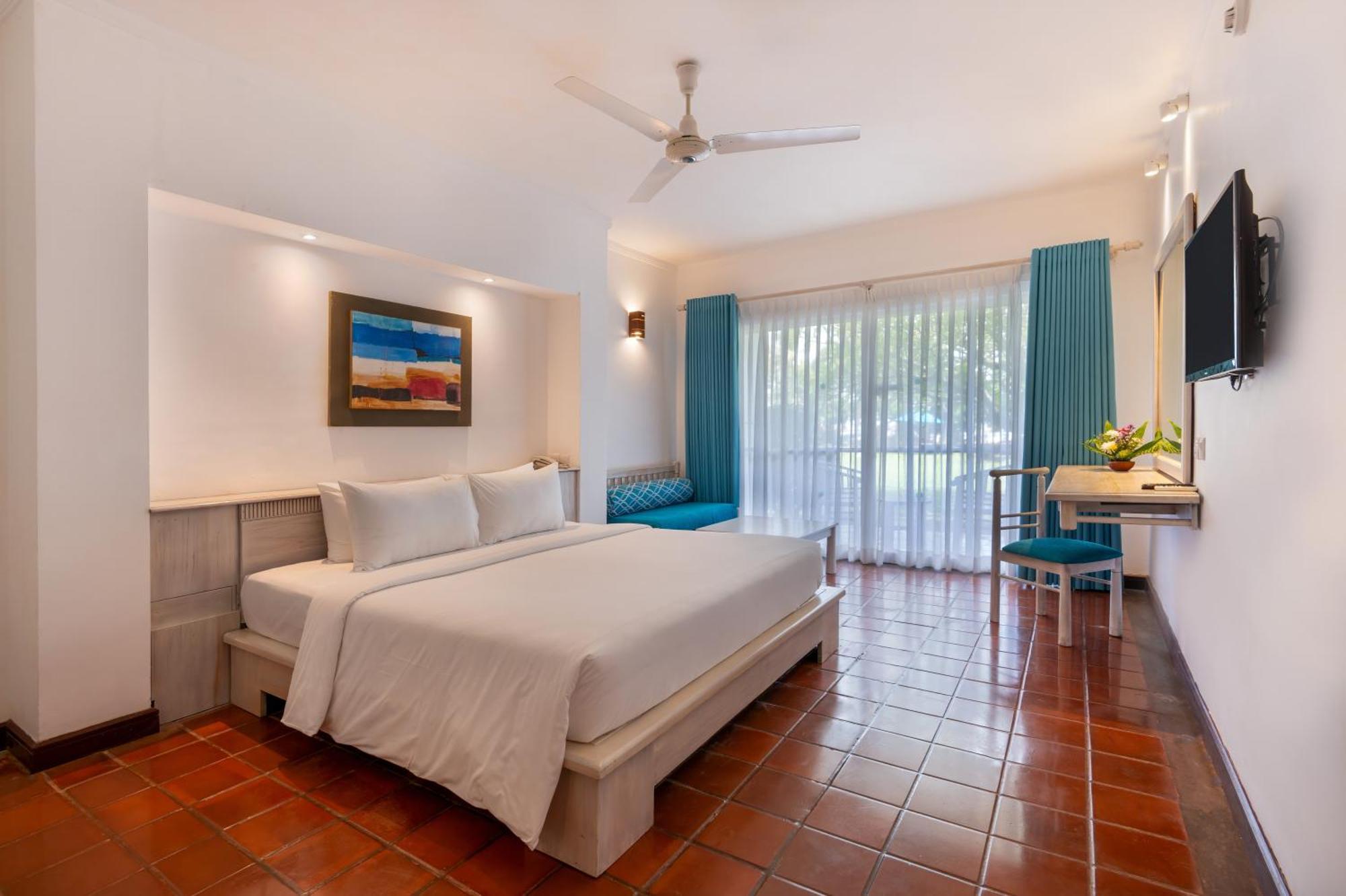 The Palms Hotel Beruwala Room photo