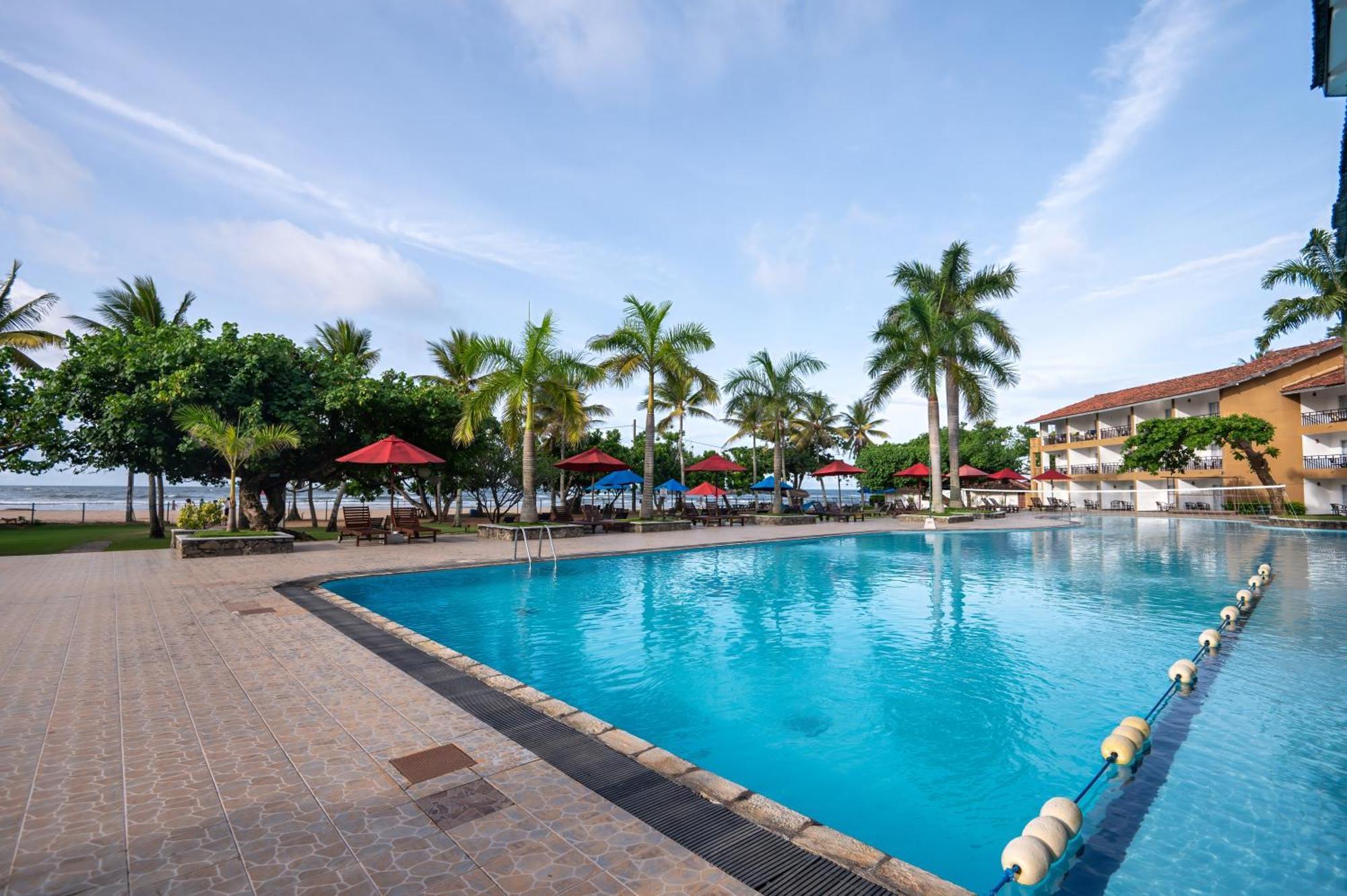 The Palms Hotel Beruwala Exterior photo